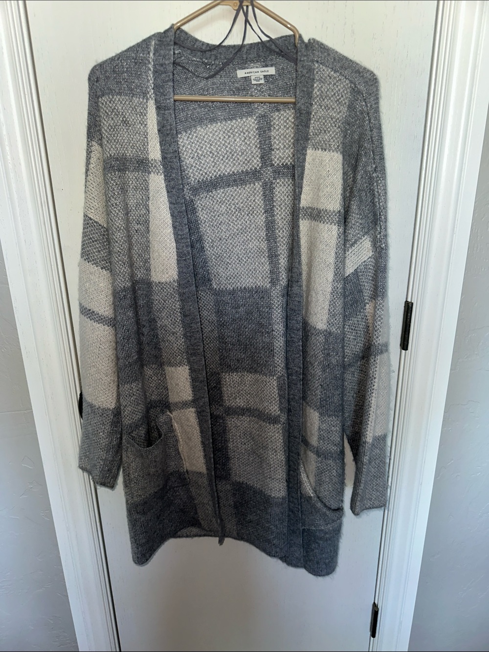 American Eagle Open-Front Plaid Cardigan Sweater - Gray & Cream